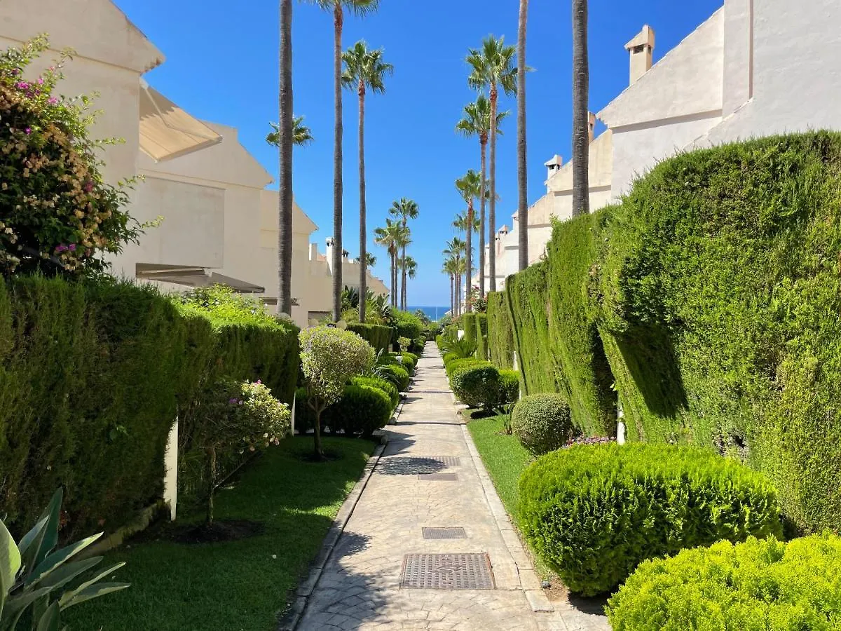 El Arenal Townhouse By The Beach With Swimming Pool Ii- Eaw Homes Marbella Casa vacanze