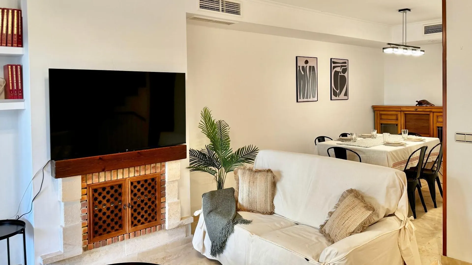 Hébergement de vacances El Arenal Townhouse By The Beach With Swimming Pool Ii- Eaw Homes Marbellac