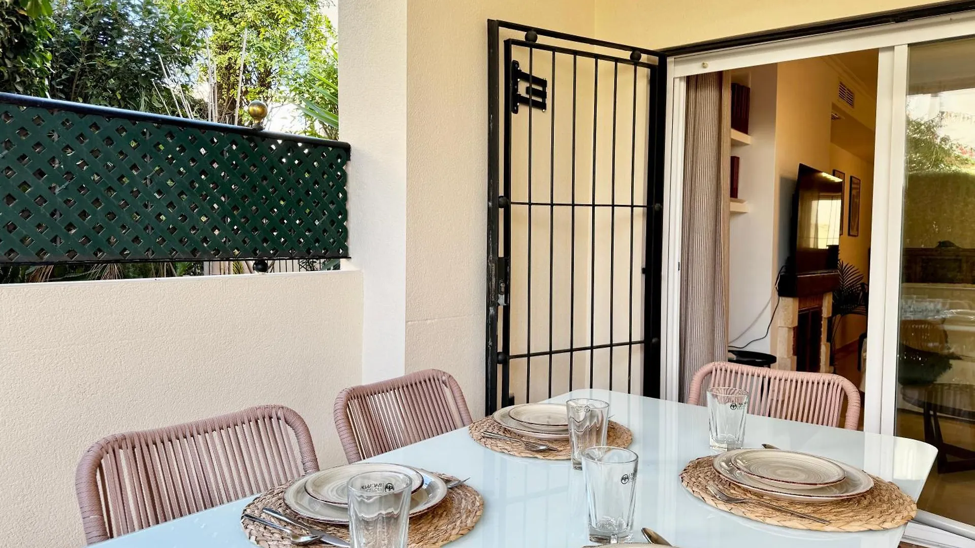 Hébergement de vacances El Arenal Townhouse By The Beach With Swimming Pool Ii- Eaw Homes Marbellac Espagne